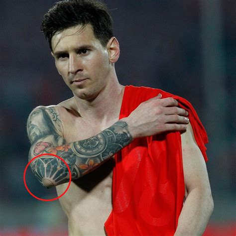 messi hand tattoo